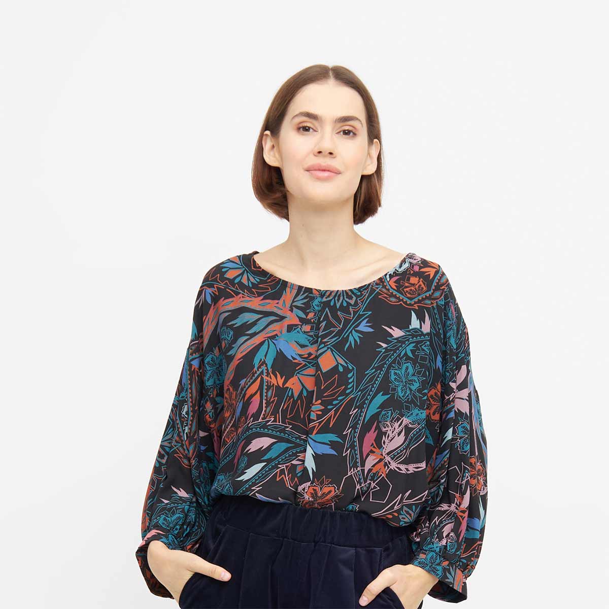Fledermausbluse MILA Paisley Print aus ECOVERO®