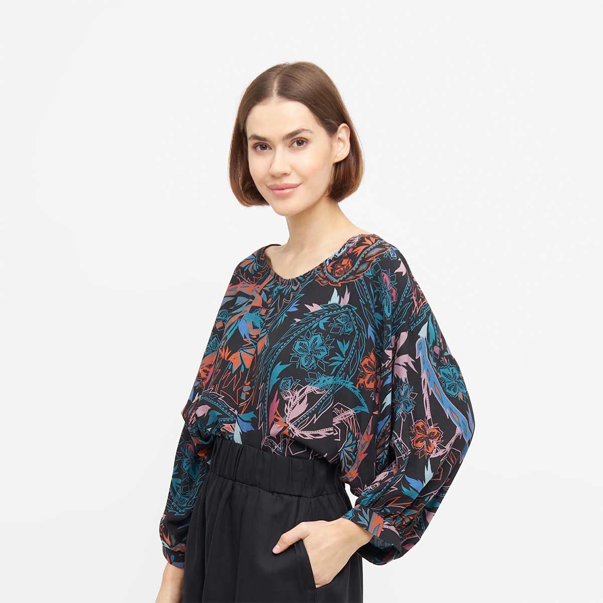 Fledermausbluse MILA Paisley Print aus ECOVERO®