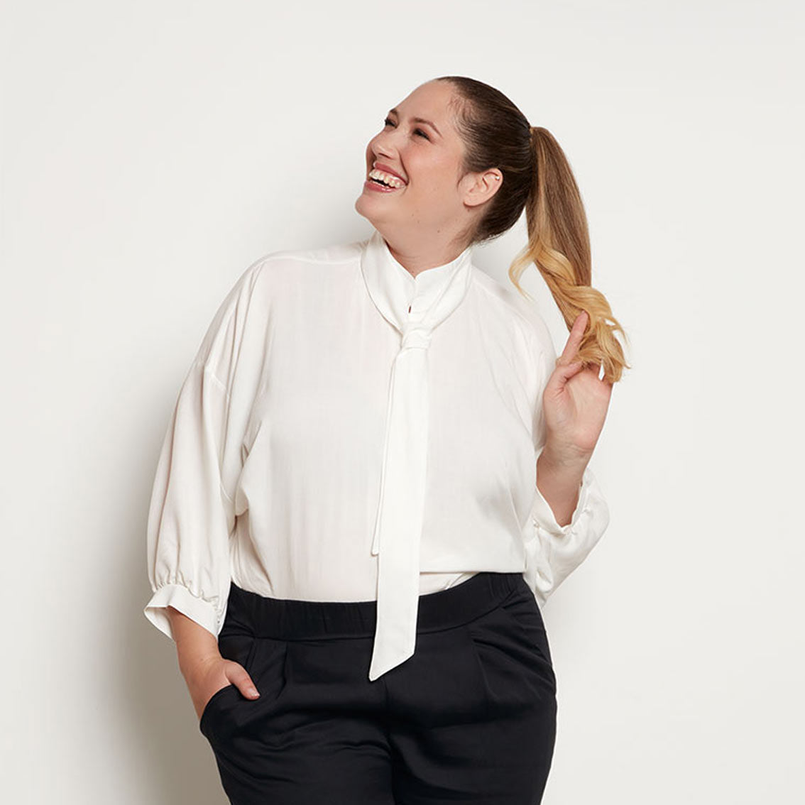 weiße Fledermausbluse MAVIS aus TENCEL™