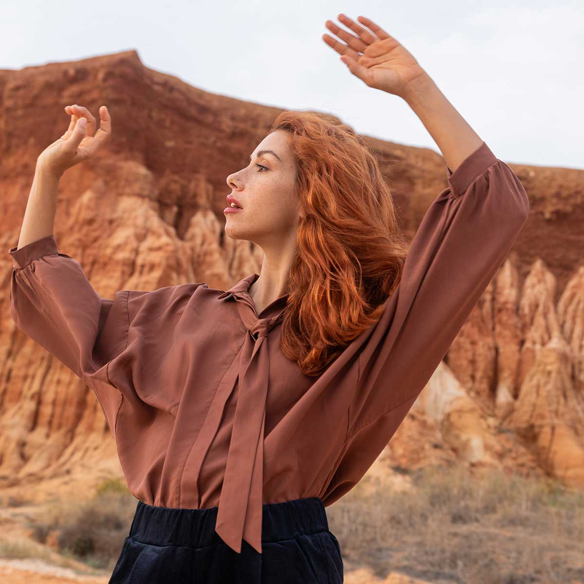 rostrote Fledermausbluse MAVIS aus TENCEL™