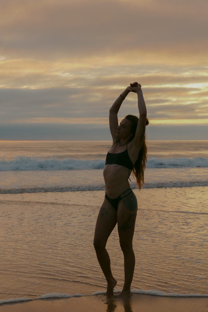 Luna Surge Brazilian bikini Bottom in Volcano