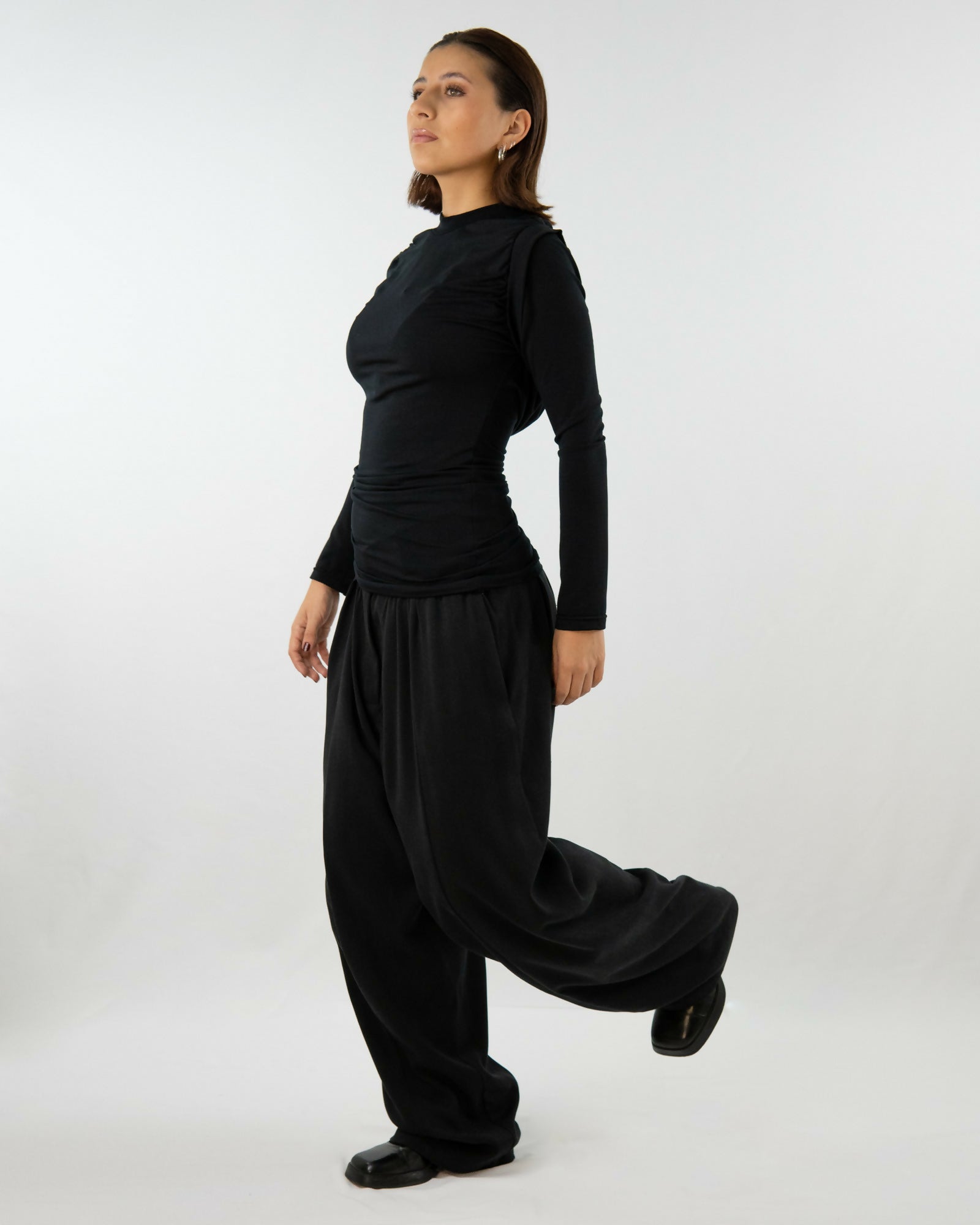 OF2_Shrugg Shirt Black + Hose AdoHAR--12