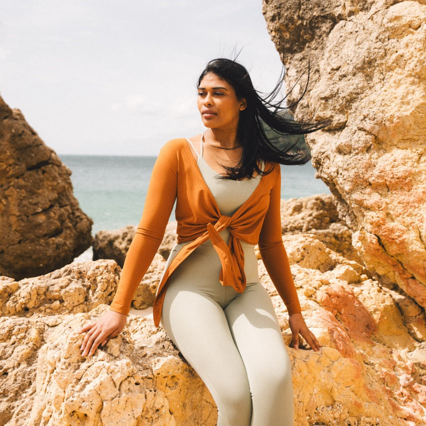 Thaluna Longsleeve Wrap Top Cognac | Cocou