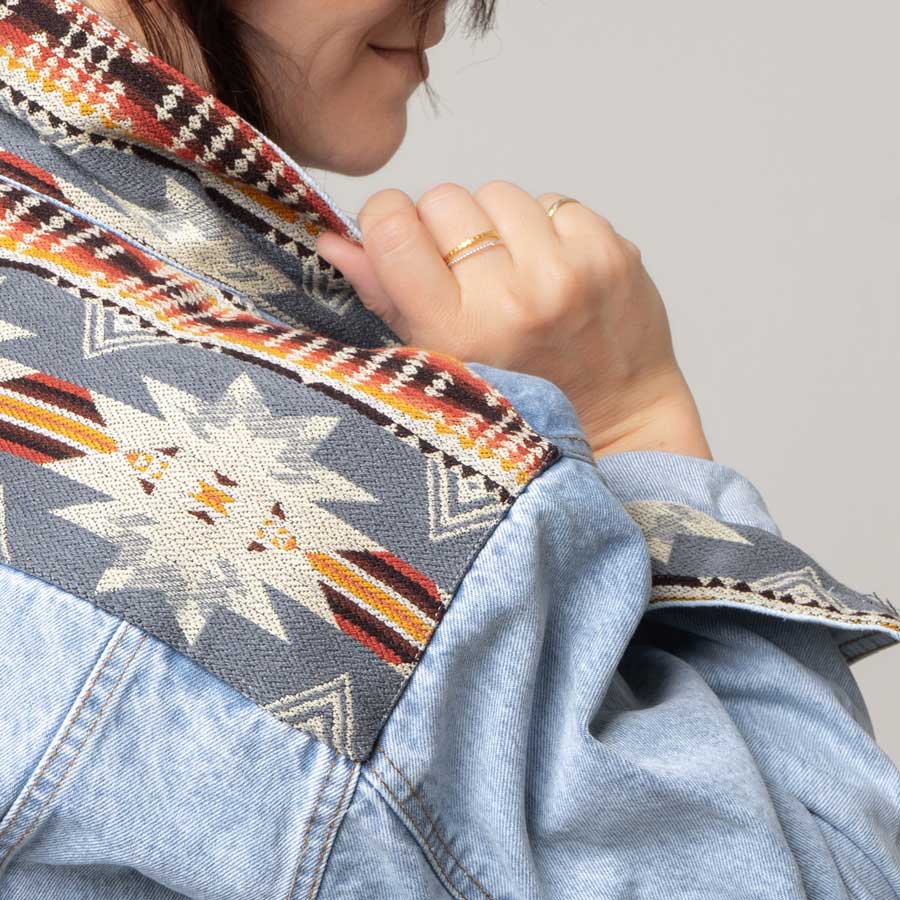 Denim Jacke mit Inka bzw. Aztek-Muster, Jeansjacke Boho, Jacke Ethno