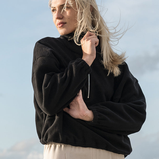 Half-Zip FRIDA – weiches Fleece aus Bio-Baumwolle in Schwarz