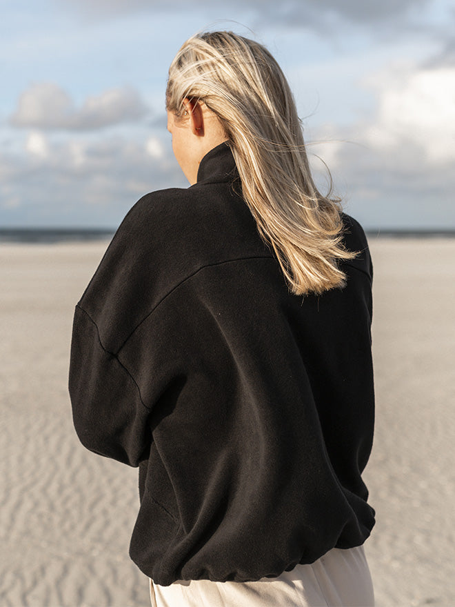 Half-Zip FRIDA – weiches Fleece aus Bio-Baumwolle in Schwarz