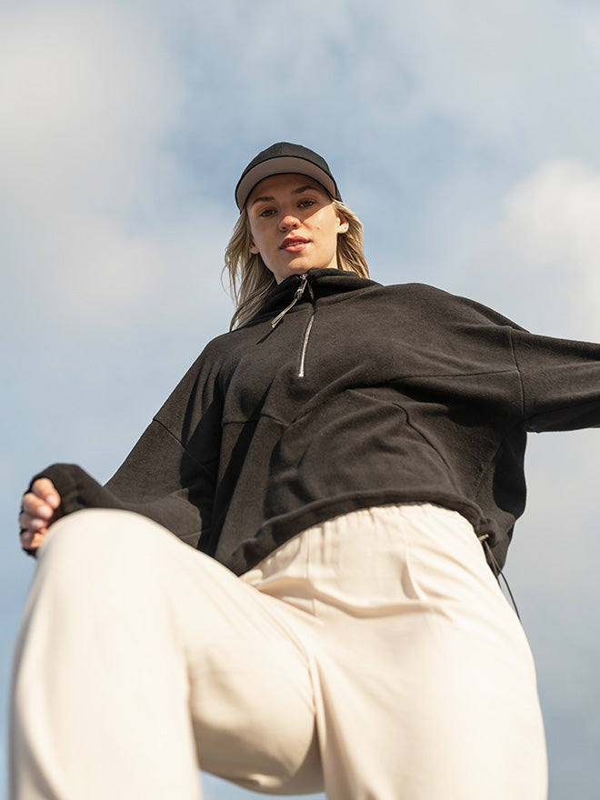 Half-Zip FRIDA – weiches Fleece aus Bio-Baumwolle in Schwarz