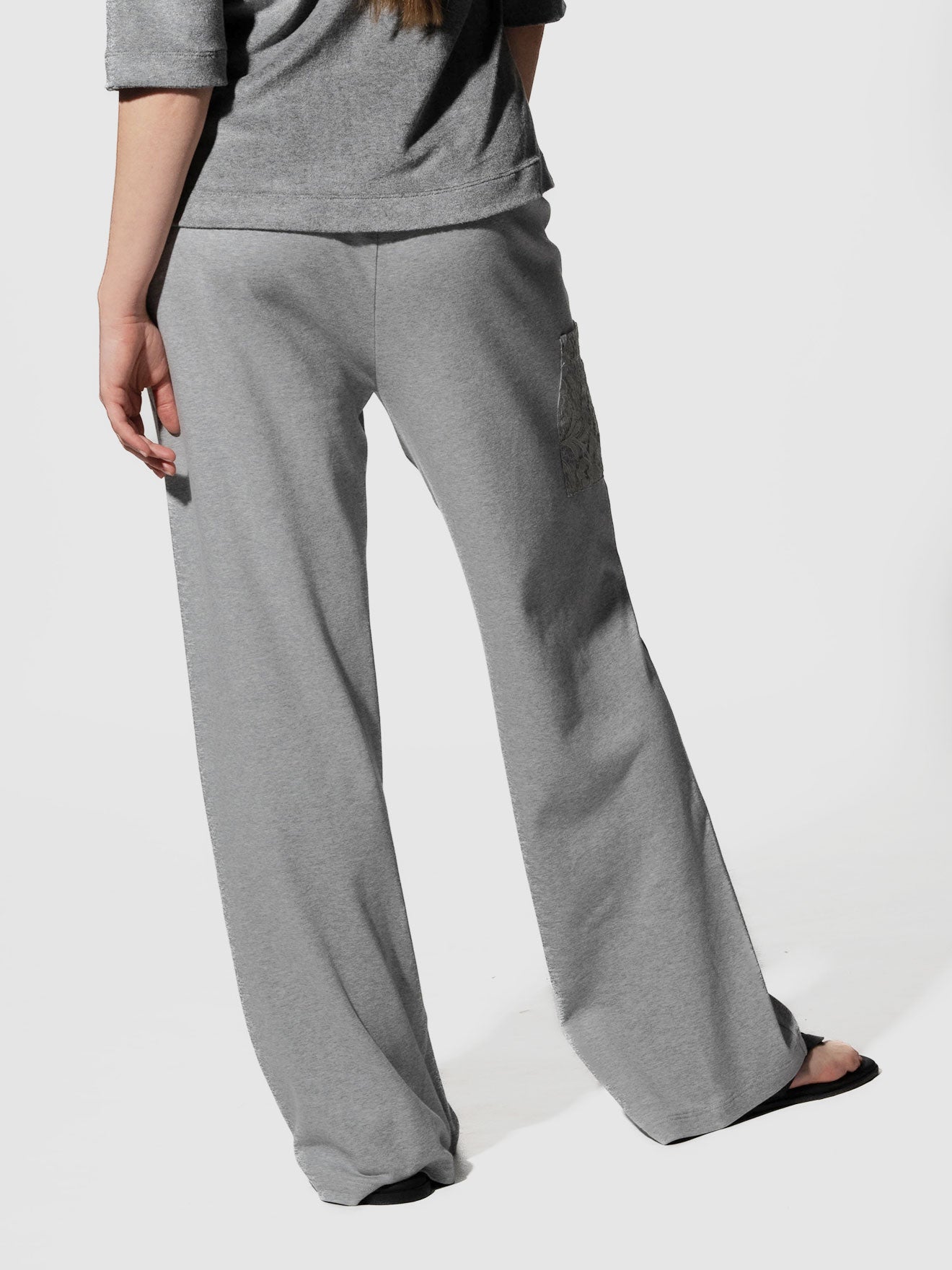 CLEO Hose aus weicher Bio-Baumwolle in grau