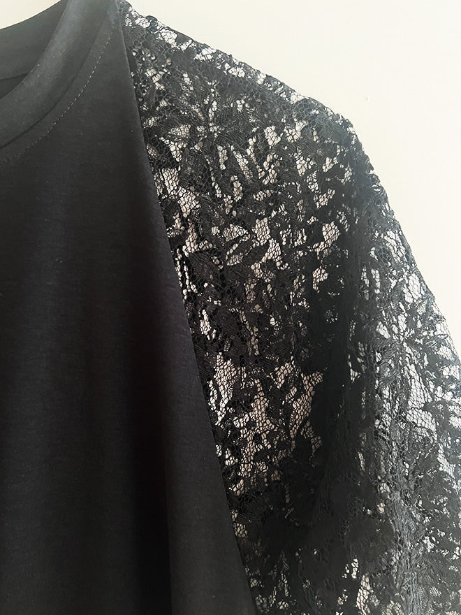 LACEY 2 T-Shirt loose fit – mit Spitze in schwarz