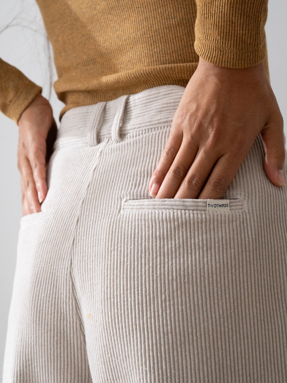 TWOTHIRDS Cordhose Haruku Feather Grey für Damen