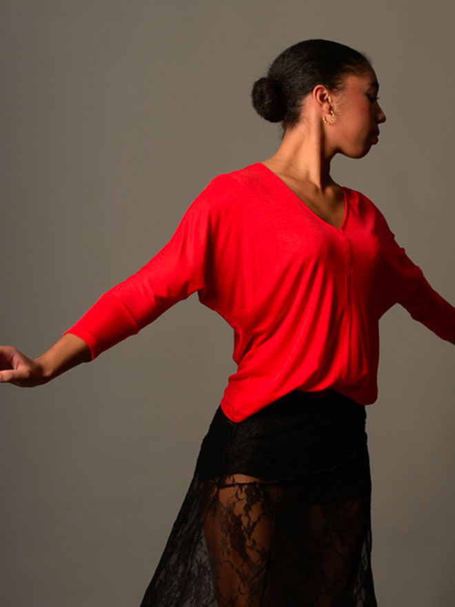 ANOUK V-Neck Shirt – locker und fließend in Rot