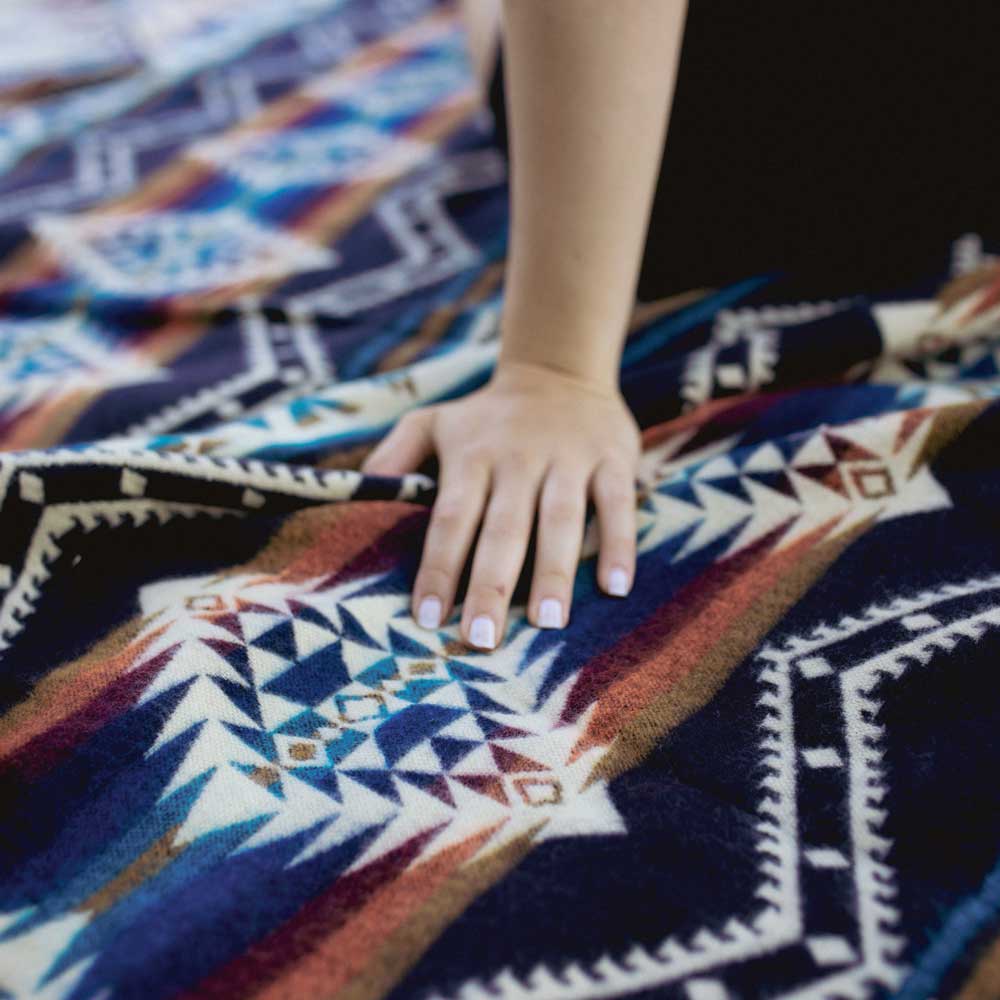 Navajo-Decke blau, Tribal-Kuscheldecke, Tagesdecke Boho, Wolldecke Aztek, Decke mit geometrische Muster