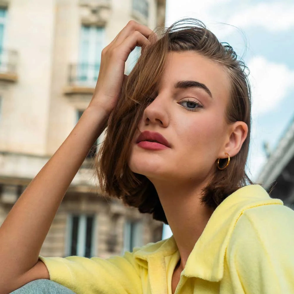 Edelstahl Ohrring 06 getragen – Sergio Engel