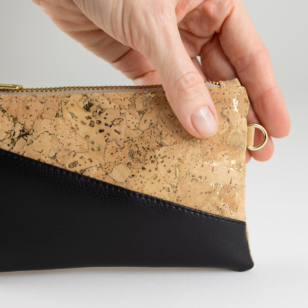Mini-Geldbörse Kork Natur Gold mit Kartenfächern - vegan und handgefertigt in Berlin | NOAS NOAS- simply love it.