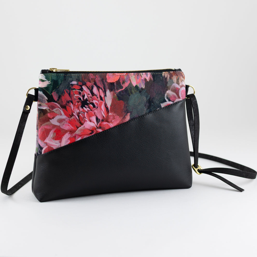 Kleine Handtasche Spring Blossom mit Reißverschlusstasche - vegan und handgefertigt in Berlin | NOAS