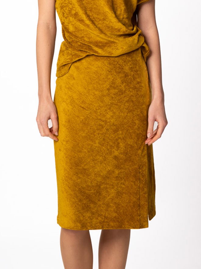 MASHA - schmaler Rock aus Haute Couture-Samt in Gold sweersocean- simply love it.