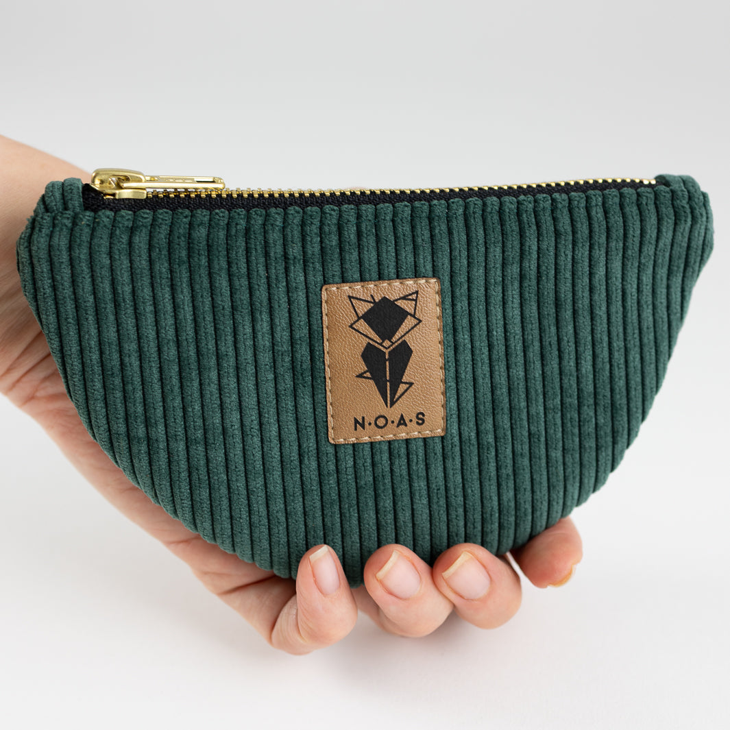 Moon Bag Geldbörse Cord Waldgrün - vegan und handgefertigt in Berlin | NOAS