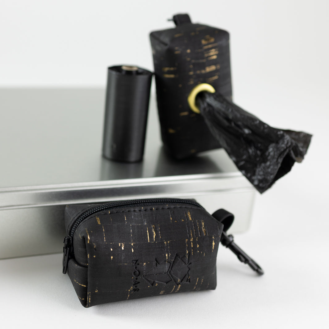 NOAS Mini-Tasche für Hundekotbeutel – Kork Schwarz Gold