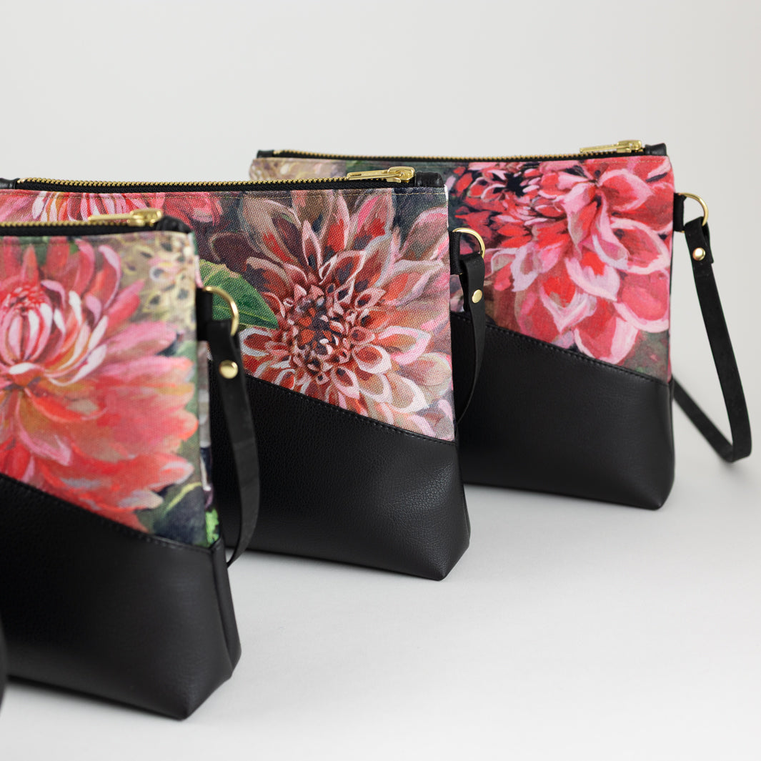 Kleine Handtasche Spring Blossom mit Reißverschlusstasche - vegan und handgefertigt in Berlin | NOAS