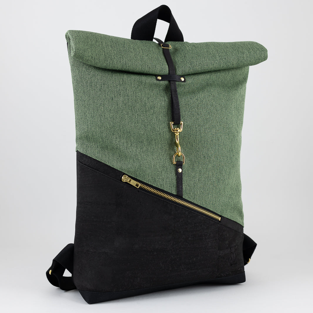 Kleiner Rolltop Rucksack Kork Schwarz Canvas Waldgrün mit Geheimfach - vegan und handgefertigt in Berlin | NOAS