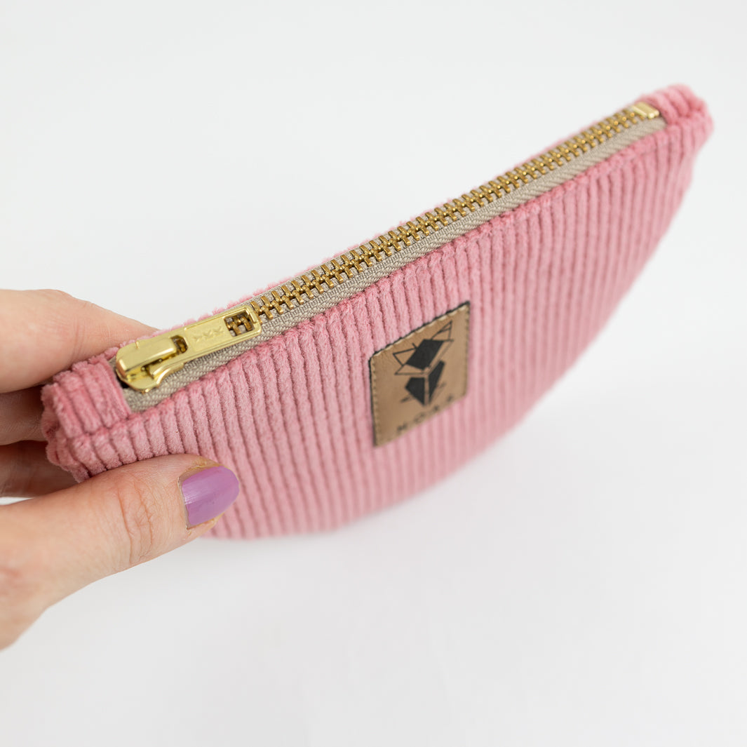Bauchtasche Cord Bubblegum Size M - vegan und handgefertigt in Berlin | NOAS