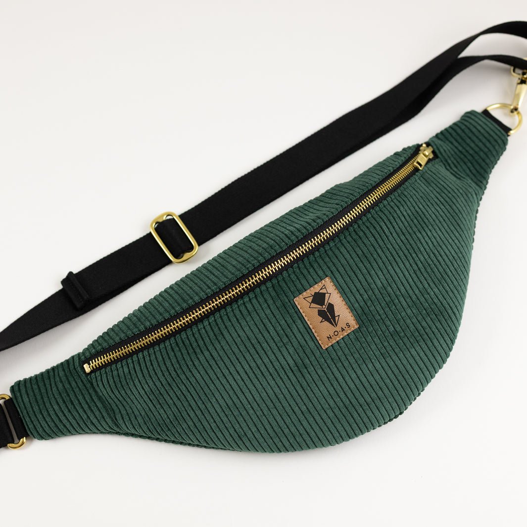 Bauchtasche CORD Waldgrün Size L - vegan und handgefertigt in Berlin | NOAS Berlin NOAS- simply love it.