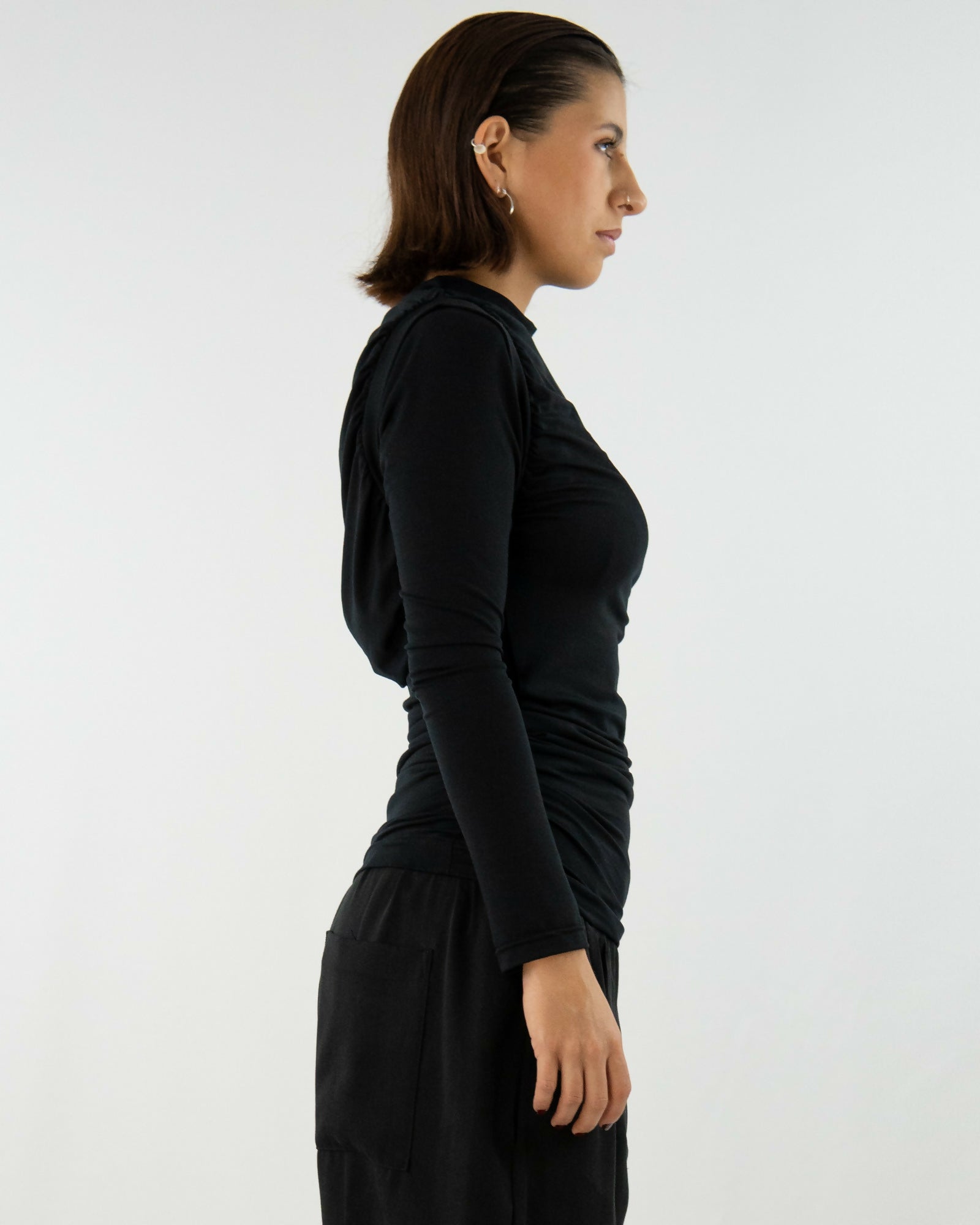 OF2_Shrugg Shirt Black + Hose AdoHAR--9