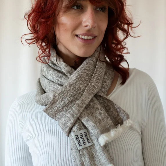 Yakschal beige grau