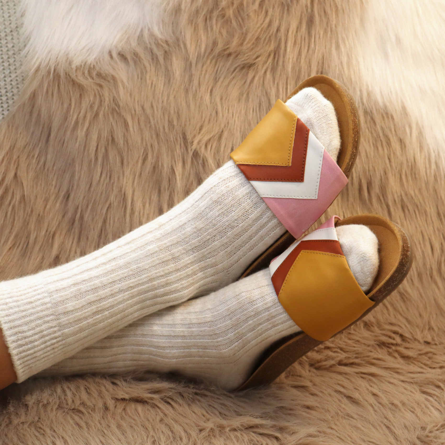 'DAWN' - Gelbe Sandalen in Senf, Terracotta, Weiß, Rosa - vegan