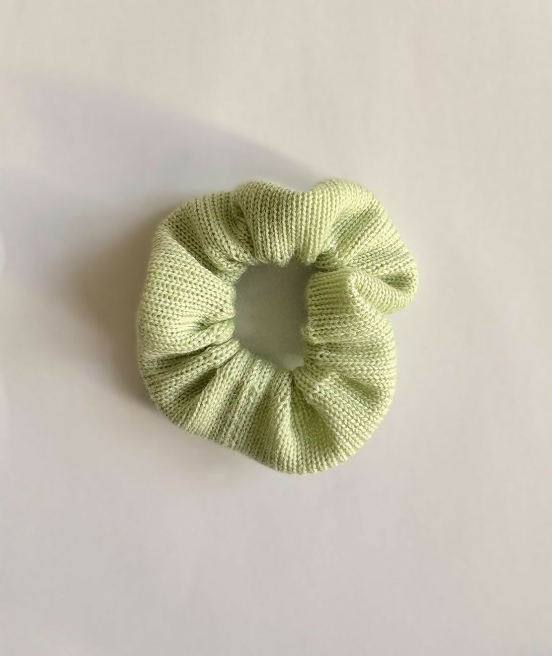 Strick Scrunchie Pale Green Merinowolle - handgefertigt in Berlin | Freiberg