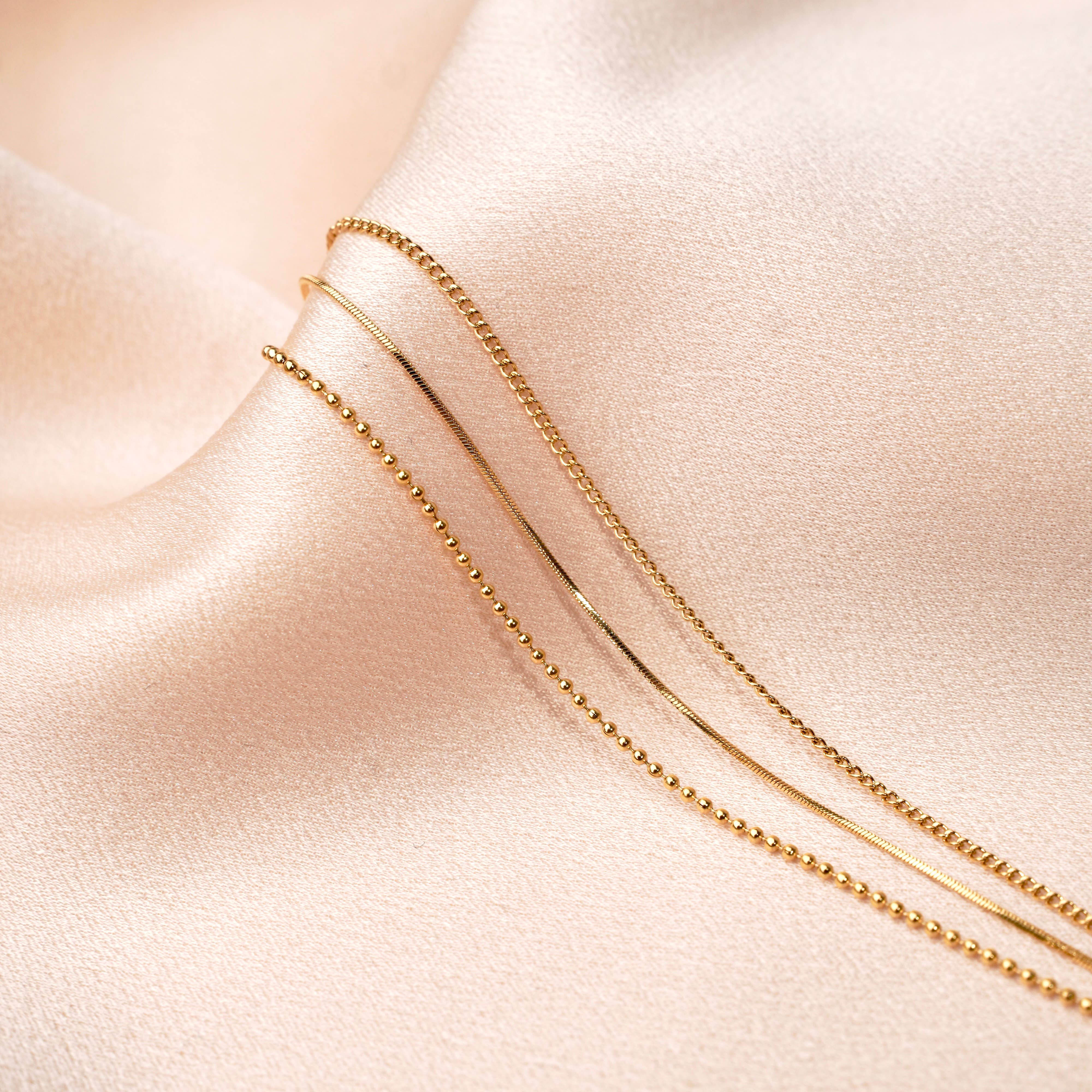 Damen-Armband aus Edelstahl mit drei feinen Ketten | Victoire Collection