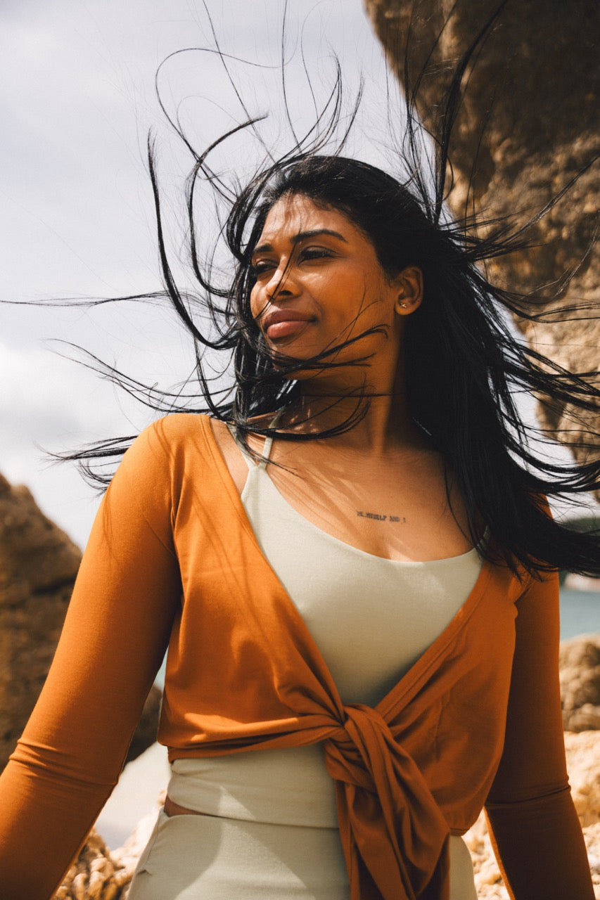 Thaluna Longsleeve Wrap Top Cognac | Cocou