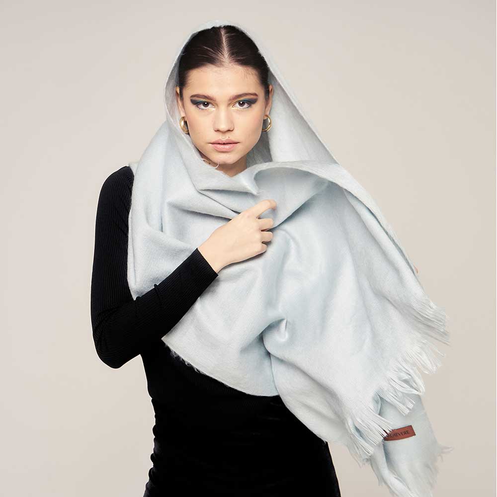 Alpakaschal Hellblau