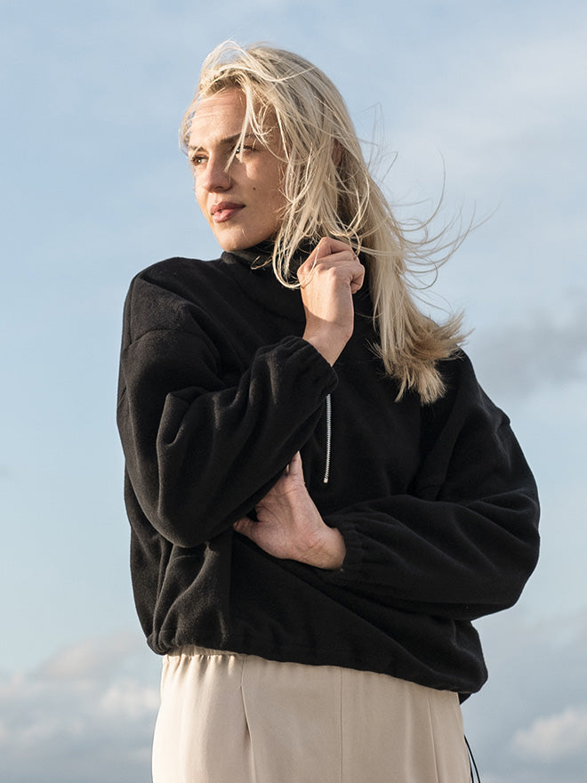 Half-Zip FRIDA – weiches Fleece aus Bio-Baumwolle in Schwarz