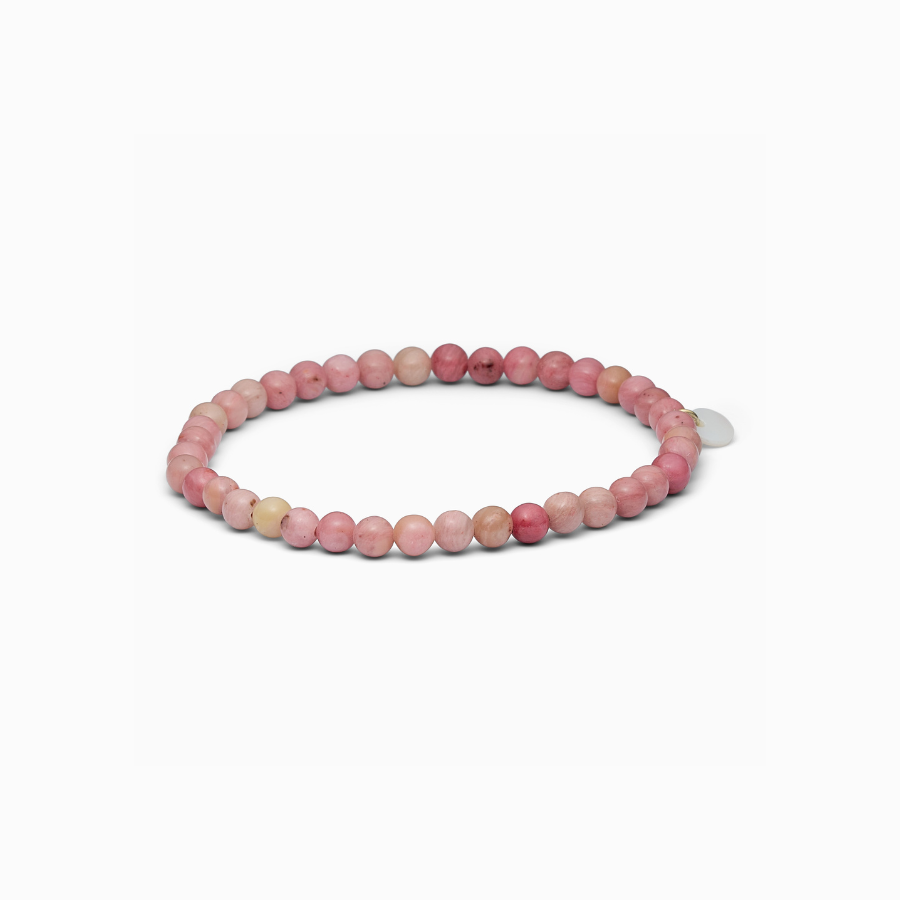 rosa Edelsteinarmband mit 4mm Perlen aus Rhodonit von der dänischen Marke Soi