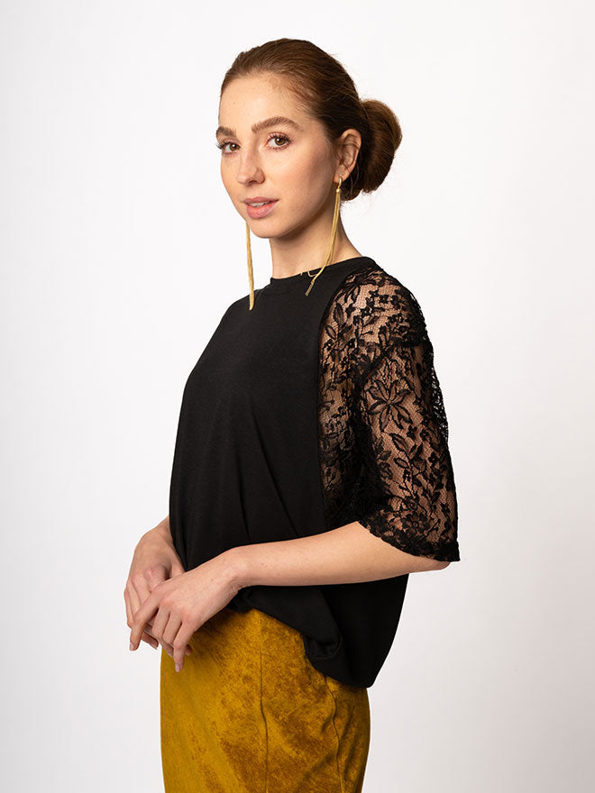 LACEY 2 T-Shirt loose fit – mit Spitze in schwarz