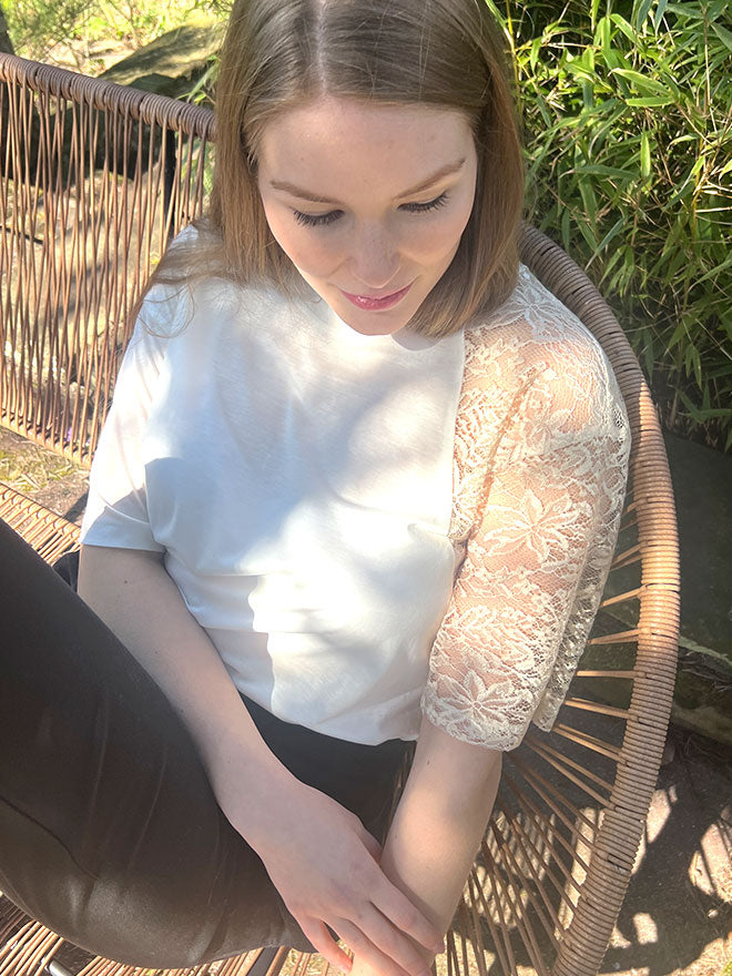 LACEY 2 T-Shirt loose fit - mit Spitze in Ecru