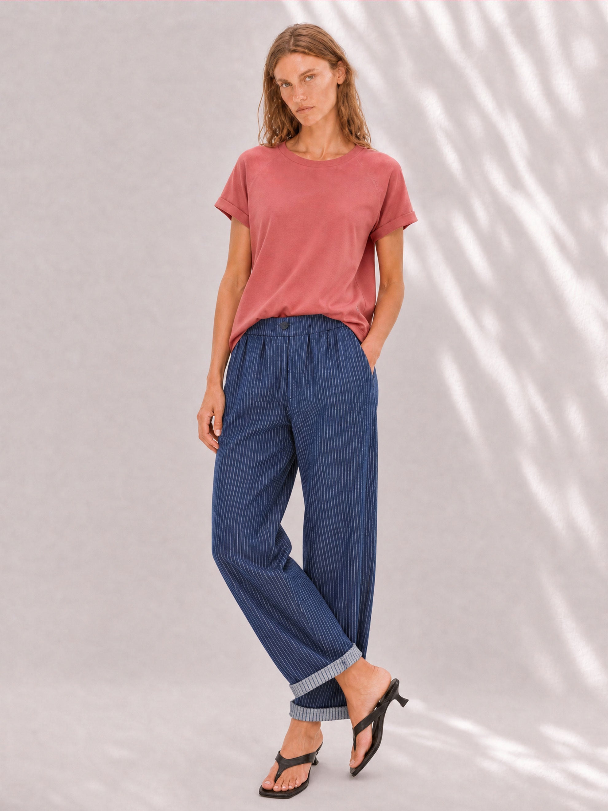 T-Shirt Tara mit recycelter Baumwolle in burnt red | Sweersocean