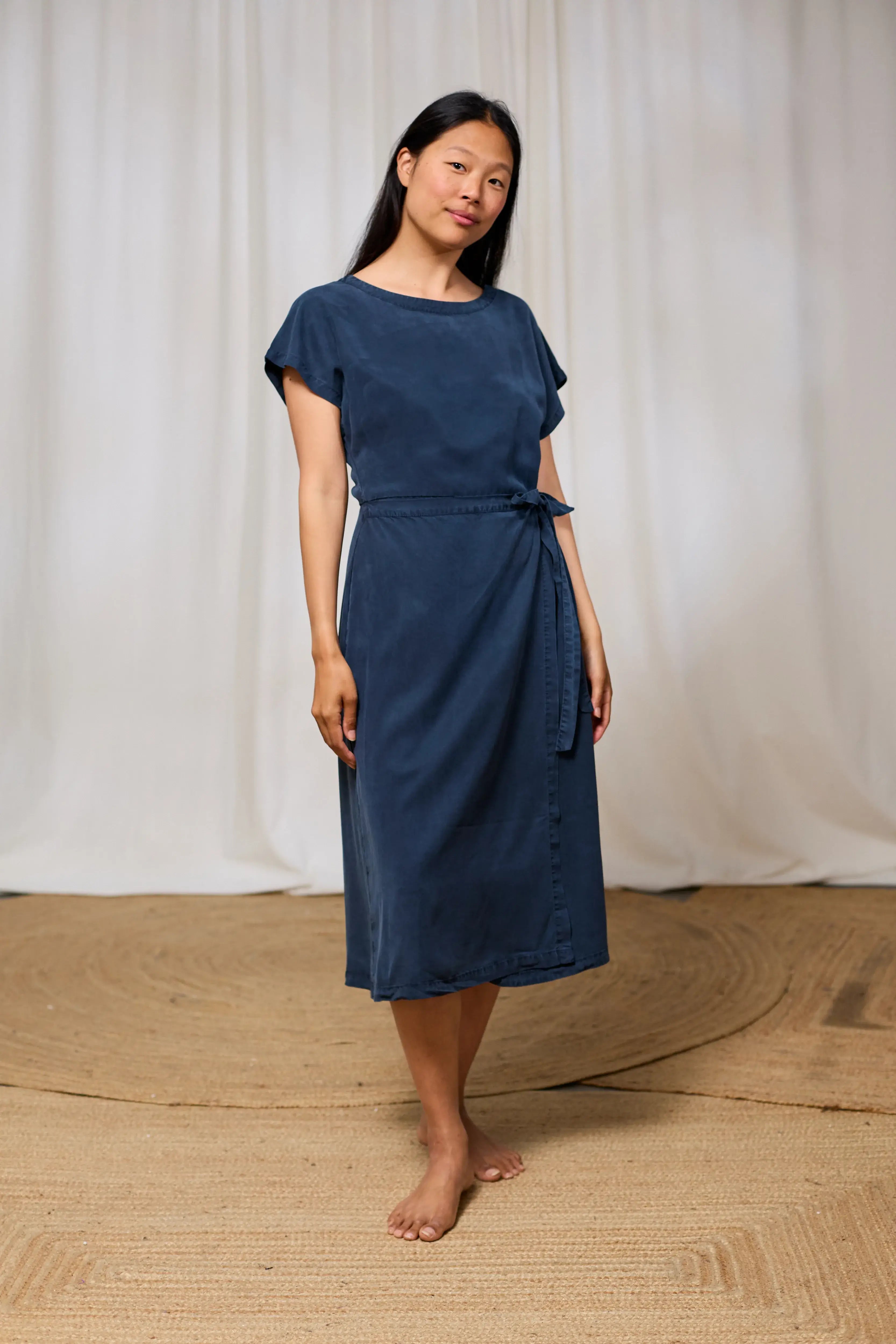 Kleid Comte Tencel navy mit Schleife an der Seite Twothirds