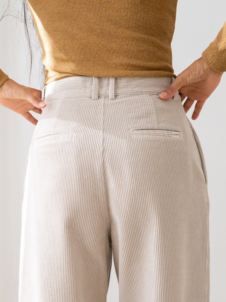 TWOTHIRDS Cordhose Haruku Feather Grey für Damen