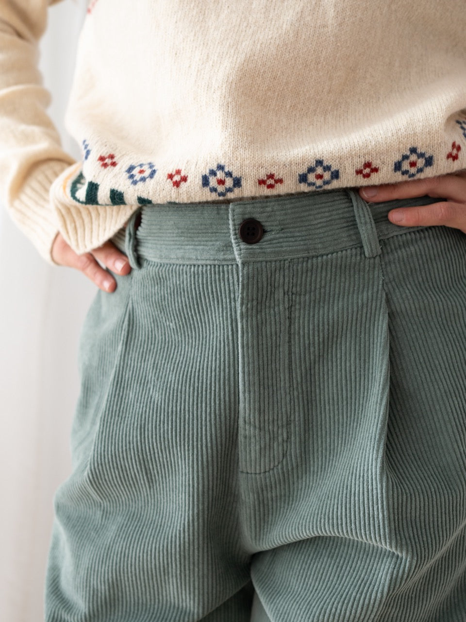 TWOTHIRDS Cordhose Haruku Washed Green für Damen