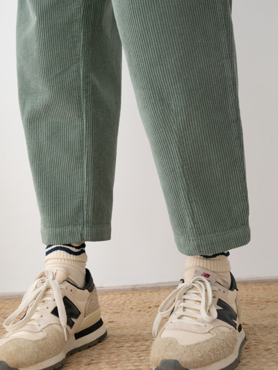 TWOTHIRDS Cordhose Haruku Washed Green für Damen