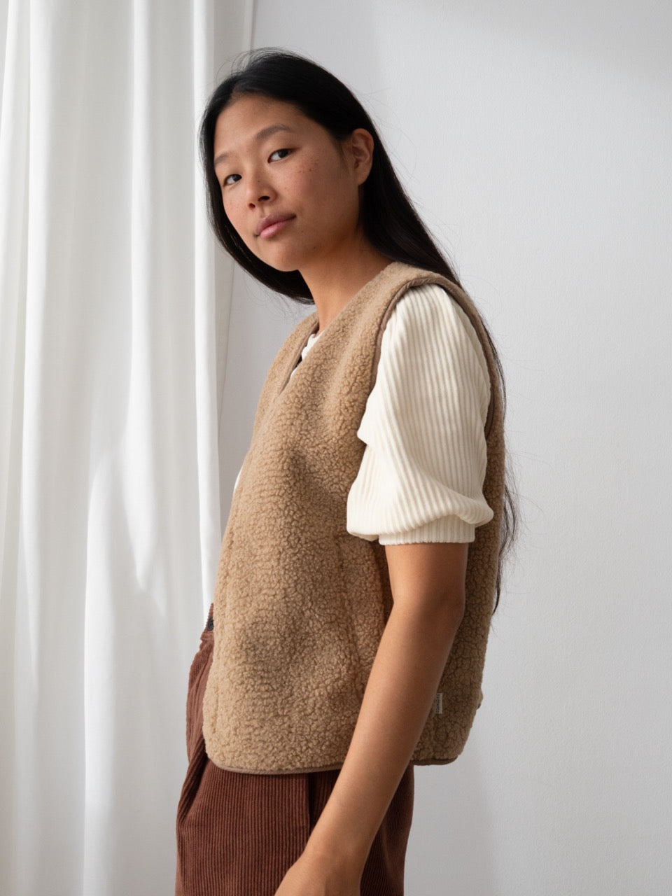 TWOTHIRDS Fleece Teddy Weste Henderson Beige für Damen