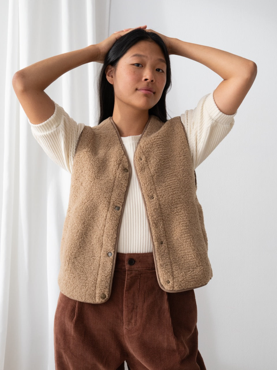 TWOTHIRDS Fleece Teddy Weste Henderson Beige für Damen