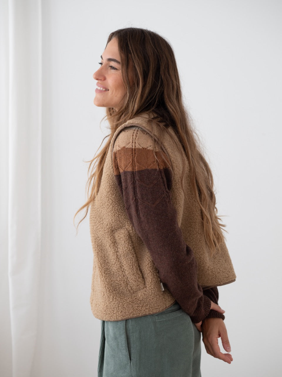 TWOTHIRDS Fleece Teddy Weste Henderson Beige für Damen