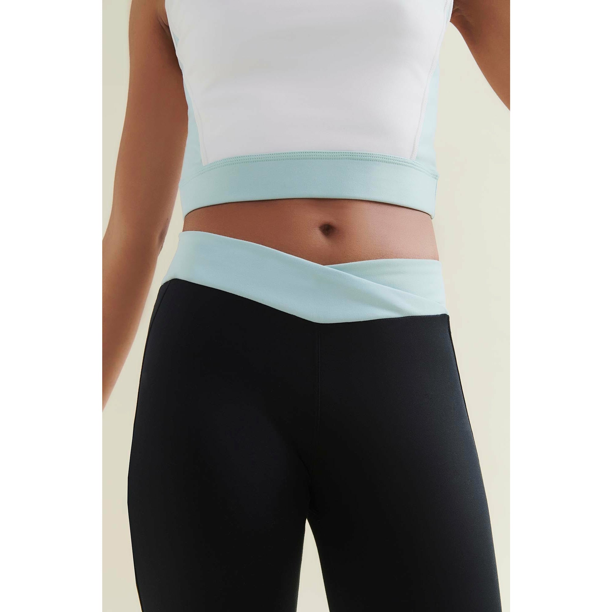 New 7/8 Dynamic Gym Leggings - Caviar Black/Sea Green