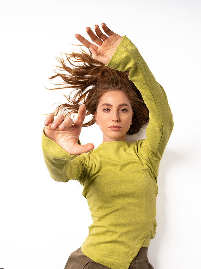 ALVA Shirt – tailliert und asymmetrisch in Lime