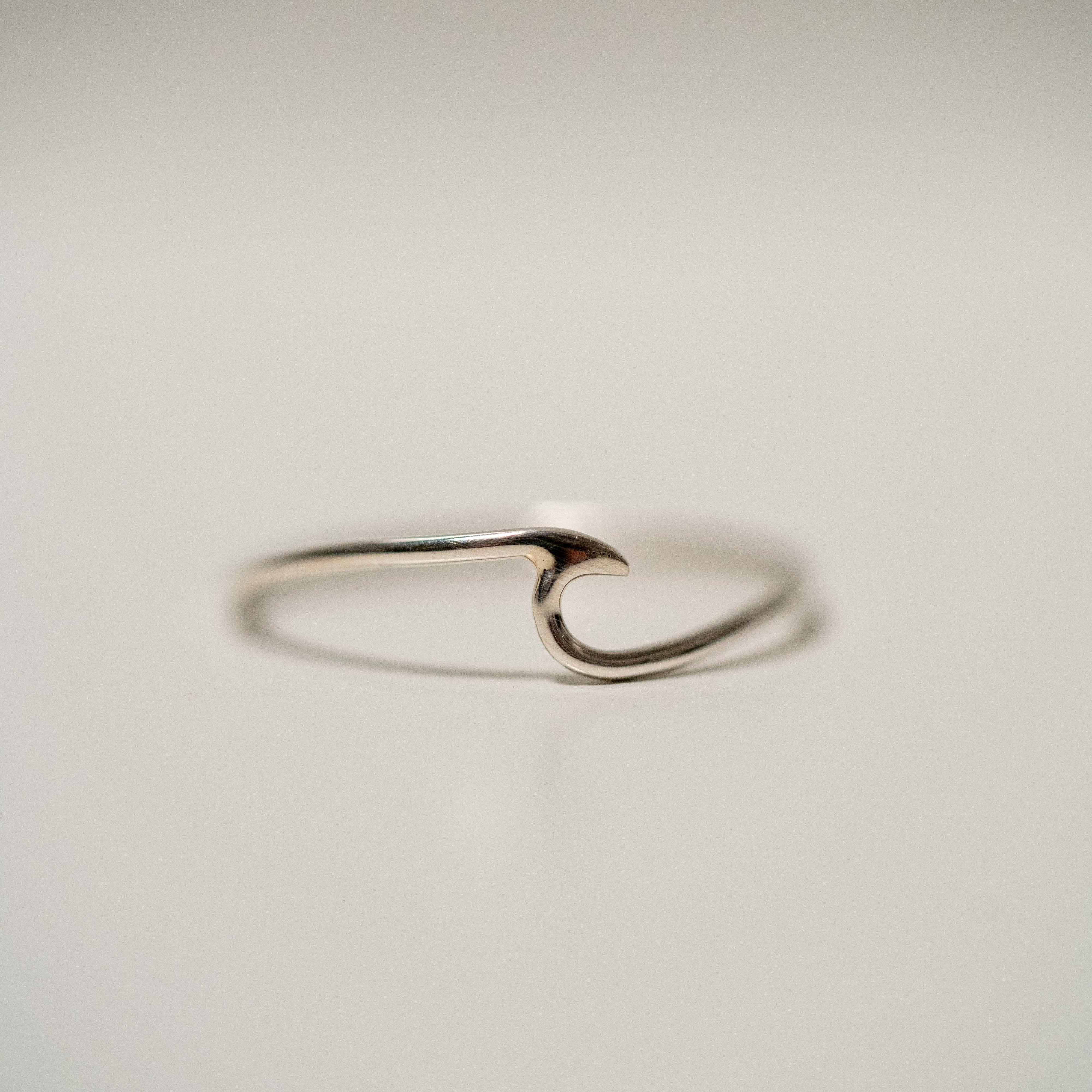 Wave Ring aus 925 Silber – Handgefertigter Wellen-Ring | Salty