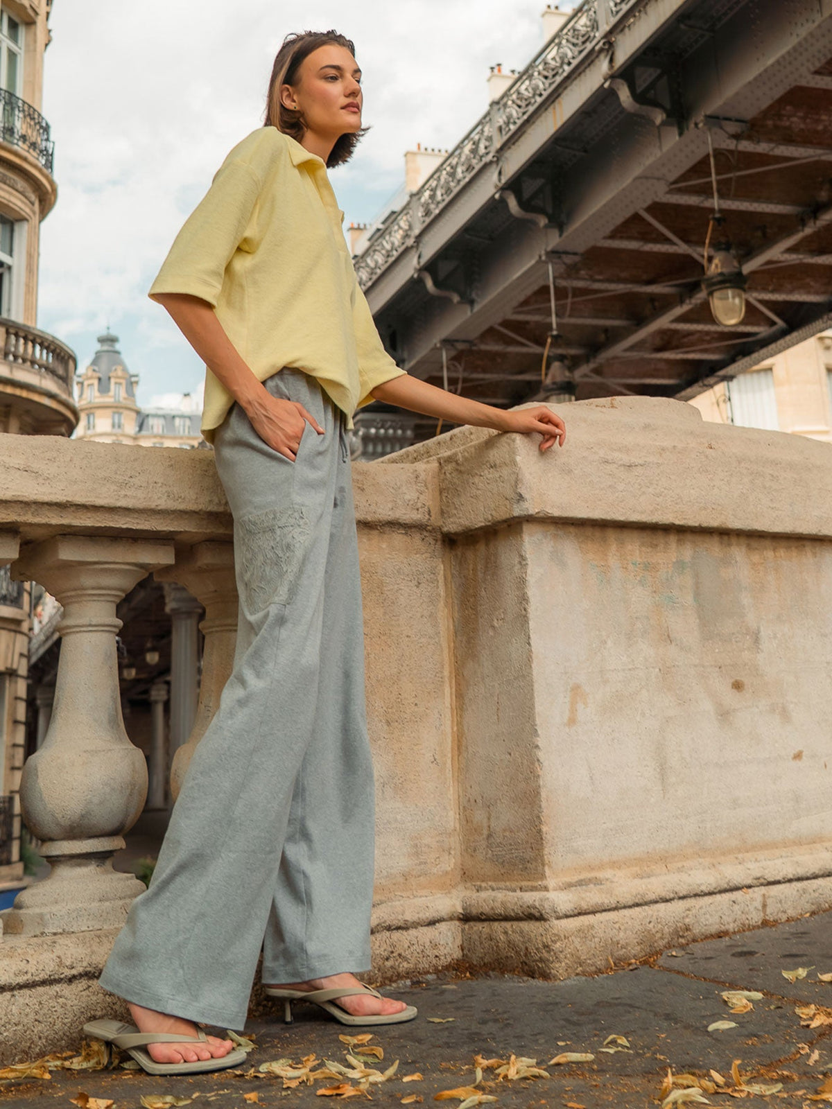 CLEO Hose aus weicher Bio-Baumwolle in grau