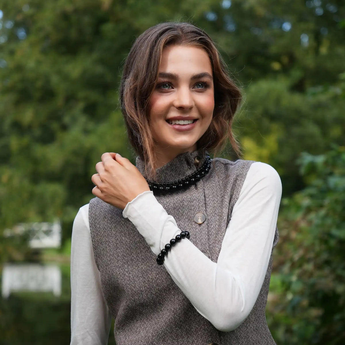 Kette für Damen Faro schwarzer Onyx "Grounding" – Symbol für Schutz und Erdung | Soï (Sterlingsilber, vergoldet)